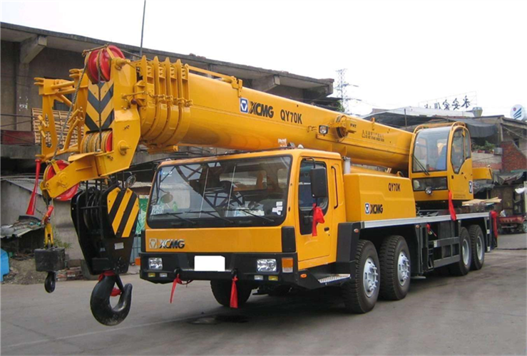 金昌市吊车出租选择重点