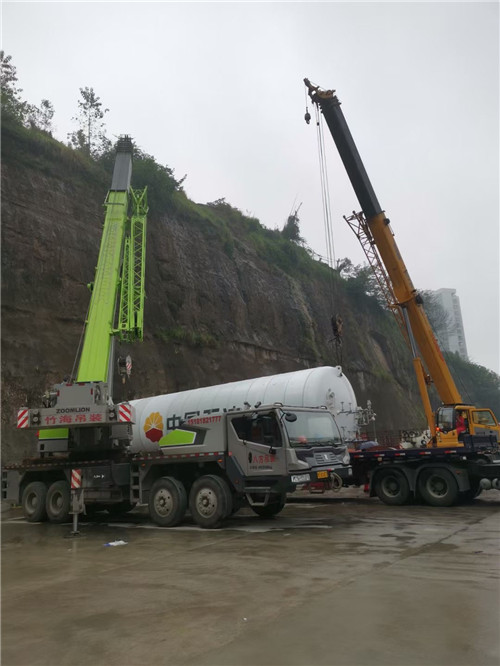 金昌市“不怕风雨冻”—— 吊车的 “恶劣环境适应” 技术